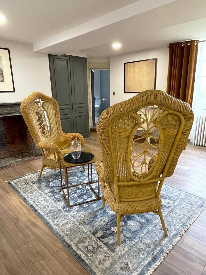 Hotel Chateau De Bernesq Zewnętrze zdjęcie